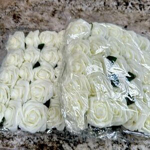 50 pcs NWT Ivory Roses Foam Flowers